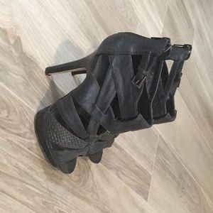 ALDO heels size 8